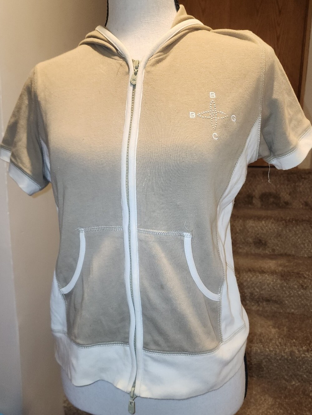 BCBGMaxazria Beige and White Zip-Up Short Sleeve Hoodie M